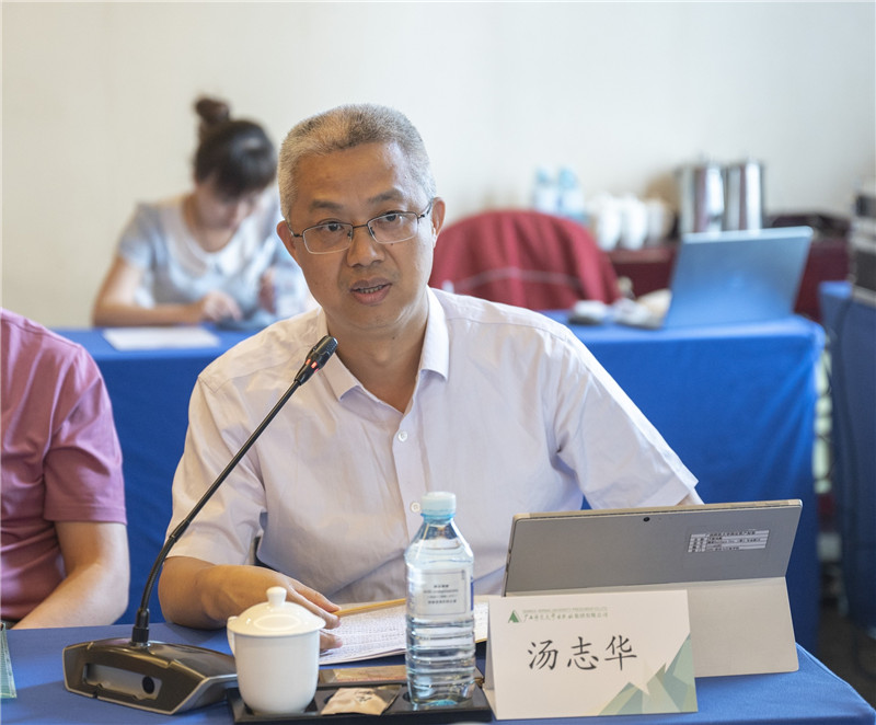 14廣西師范大學(xué)黨委常委、宣傳部部長(cháng)，馬克思主義學(xué)院院長(cháng)湯志華作專(zhuān)題發(fā)言（李顯楊 攝）.jpg